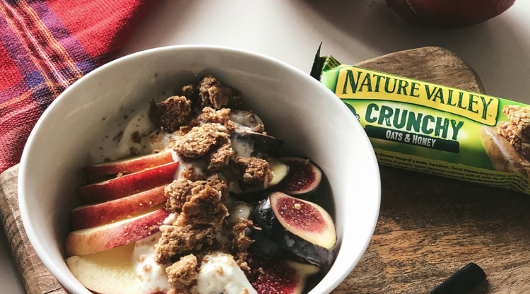 nature-valley-crunchy-snacks-kept-in-a-bowl